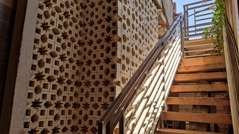 All-in-one Classic Capsule Room