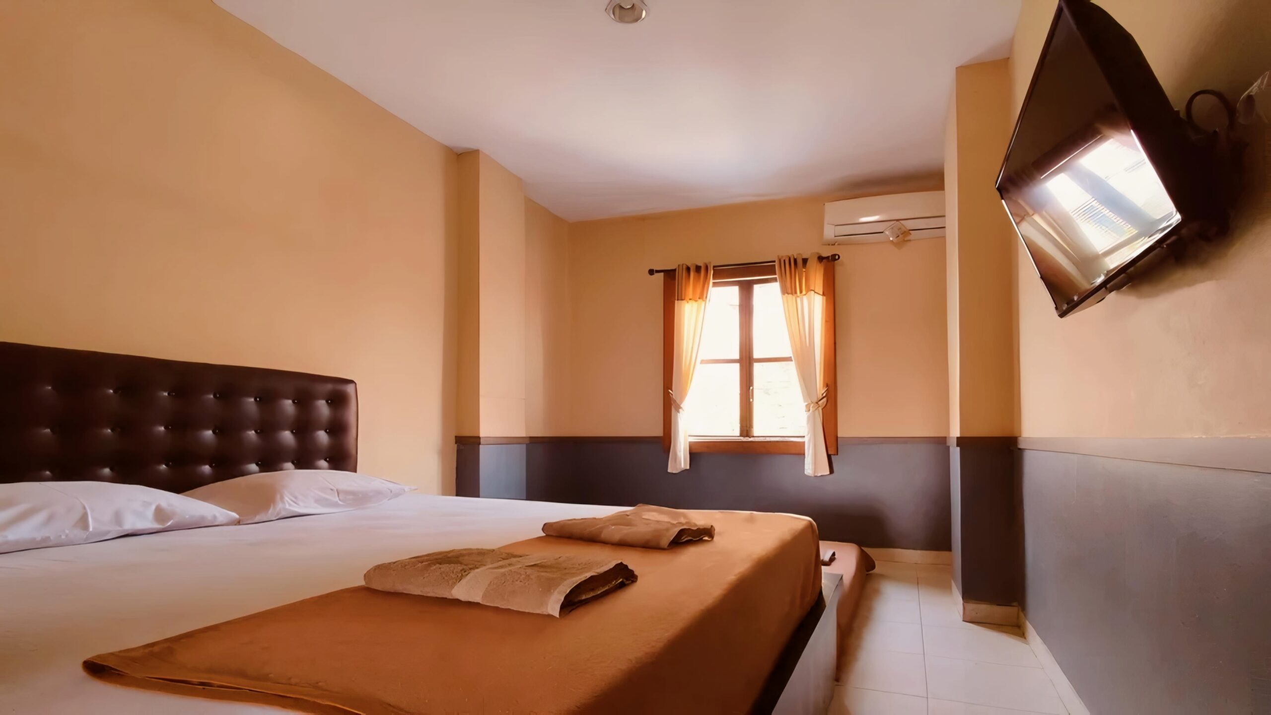 Pilihan Hotel Terjangkau Dekat Ciputra World