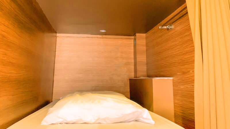 All-in-one Classic Capsule Room