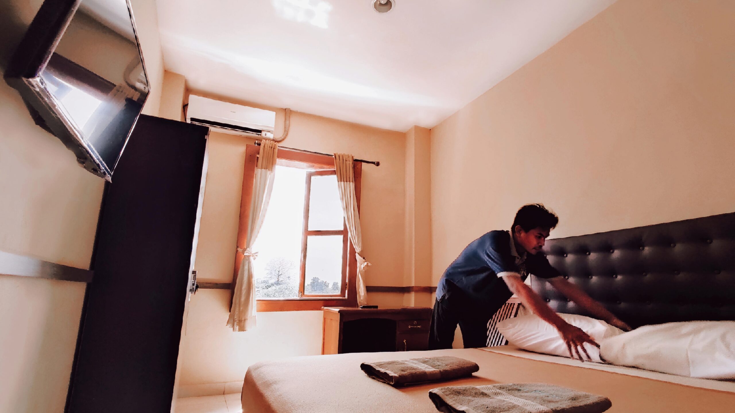 Rekomendasi Hotel Murah Dekat Simpang Lima Plaza