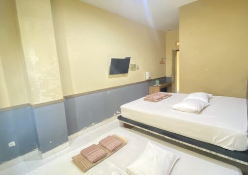 Family 4 Room