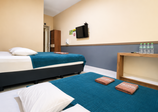 Family 4 Room